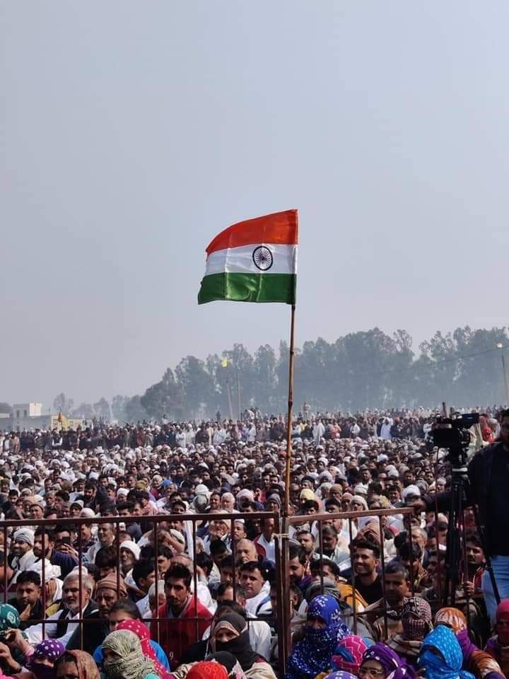 SitaramYechury's tweet photo. “Aandolan jeevi”?
People protest for saving their lives &amp; for security, for greater opportunities &amp; ensuring better livelihood. 
Protesters are patriots not parasites. 
Those who grab power on the strength of protests are. https://t.co/K90YPjsFLw