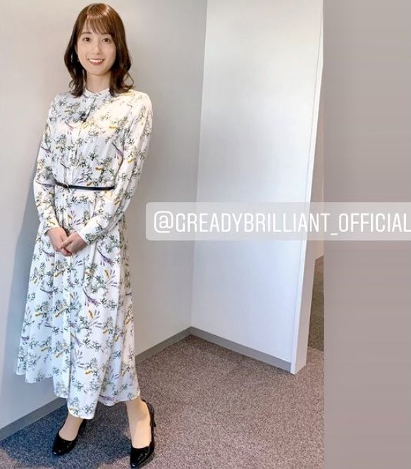 小野彩香fanpage Instagramより ストレートヘア以外も チャレンジ 番組での日々の衣装 Instagram ストーリーやハイライトに あげています よろしければご覧ください ももち浜ｓ特報ライブ Tnc 小野彩香