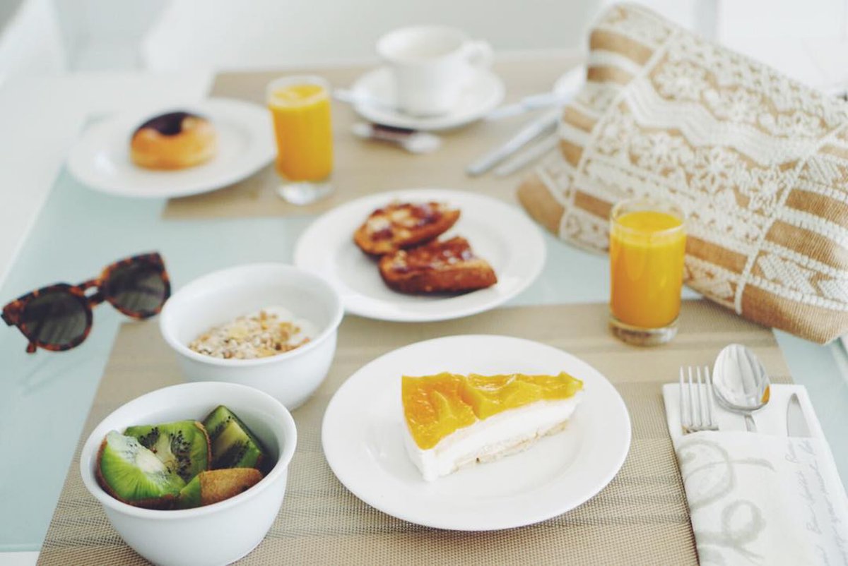 The #breakfast, one of the best things about holidays! Taste ours and book your villa in bahiazul.com Happy Monday from #fuerteventura <a href="/BahiazulVillas/">Bahiazul Villas & Club</a> <a href="/__Fuerteventura/">Fuerteventura</a> <a href="/EmocionesCan/">Emociones Canarias</a> <a href="/TripadvisorES/">Tripadvisor España</a> #safehotels #canaryislands #villasfuerteventura #holidays