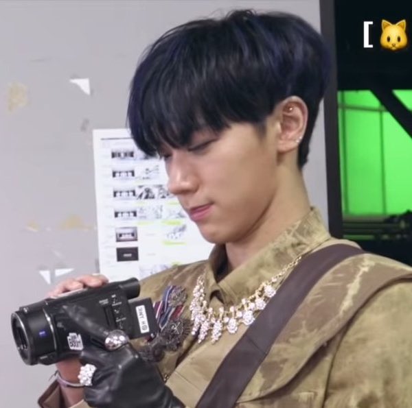 น่ารักมากกินผลไม้แทนเค้าด้วย อ้ามม