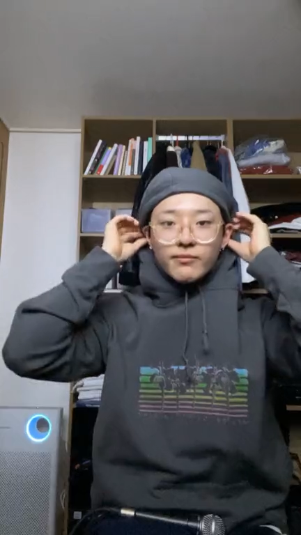 sparklinBreeze's tweet photo. 귀여운넘... https://t.co/8DXg8Ui0gI