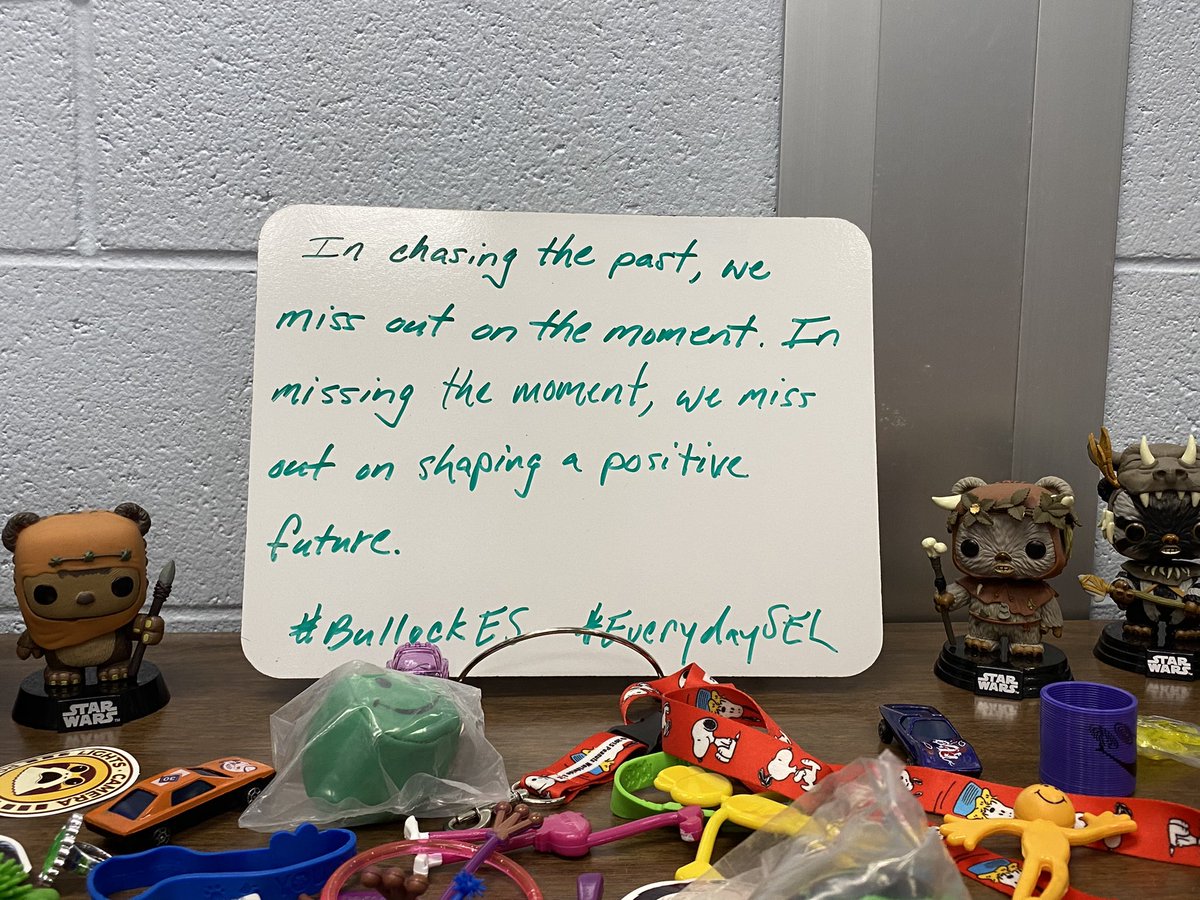 RichTaibi's tweet photo. Monday’s Mindful Message! The smallest things can make the biggest difference. Put aside a few minutes for your mind today. #PrincipalsPOV #BullockES #EverydaySEL @_coolclassroom @karaieva24 @AmyMasso @RowanCED @GlassboroPSD https://t.co/IA7airvkIW