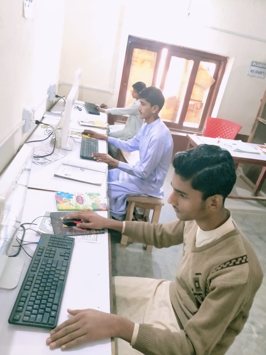 Sunnylaghari2's tweet photo. Masha Allah, we are small but our aims are big. (Skill development) https://t.co/NM9IVtuyIO