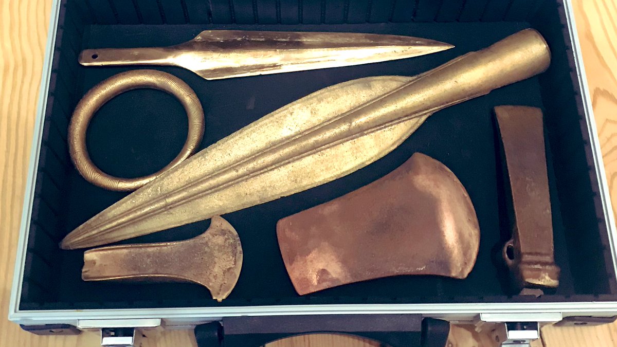 hmo13's tweet photo. Look at the shiny...! Bronze Age replicas ready for schools all thanks to @ancientcraftUK simply beautiful work. #BronzeAge #CraftWork #Replicas #Bangles #Axeheads #ArchaeologyInSchools https://t.co/4izoz9IZZa