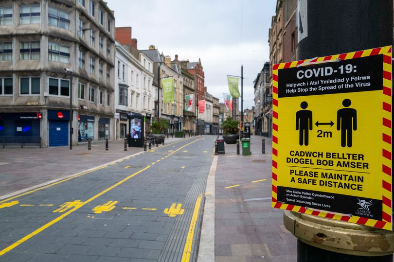 WalesOnline's tweet image. The current R rate in Wales as key marker for easing lockdown restrictions is passed

bit.ly/3q4hex1