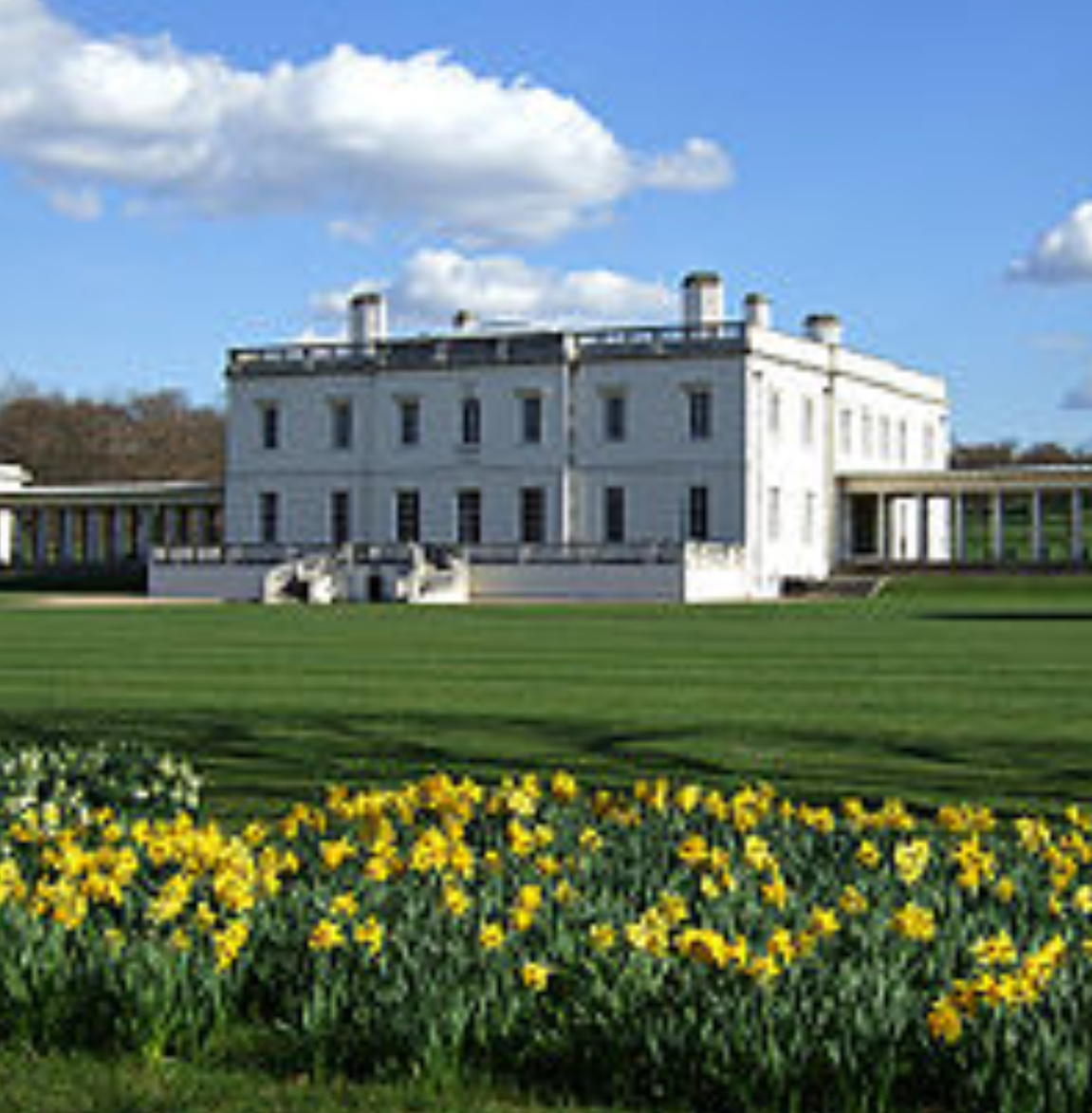 Preparing a new Zoom Tour. Queen Anne’s House, Greenwich. Designed and built 1616-1619 by the magnificent Inigo Jones. Did you know; it is considered the first classical house in the country. #internationalmanofhistory #zoomtouroflondon #visitlondonvirtually