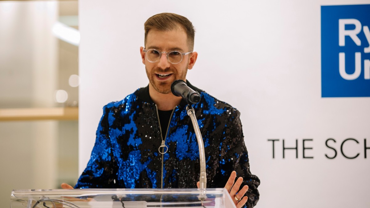 bellamodeling's tweet image. How #Parsons's New Dean of Fashion Dr. #BenBarry Is Working to Bring Systemic Change to Fashion Education: In our long-running series "#HowImMakingIt," we talk to people making a living in the fashion and beauty industries about how they broke in and… fashionista.com/2021/02/ben-ba…