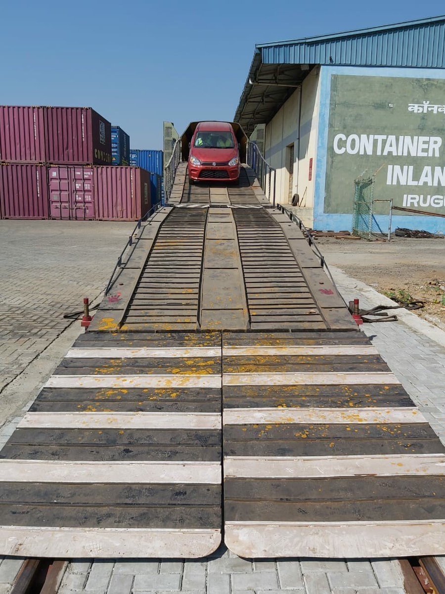 PiyushGoyal's tweet photo. Augmenting Automobile Sector 🚘: Railways has transported 302 cars from Kathuwas, Rajasthan to Irugur, Tamil Nadu.
Attaining new heights in the transportation of automobiles, Railways is providing swift & economical logistical solutions. https://t.co/CcNfmjdIZA
