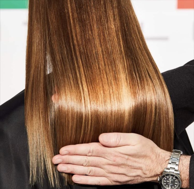 Hai mai visto #capelli così lucenti? ✨ 
Con la #piastra #Donnapiu oltre che a proteggere i capelli gli dona anche brillantezza grazie alla polvere di diamante con cui sono rivestite le matrici.
👉🏻 gammapiu.it/it/prodotti/pr…