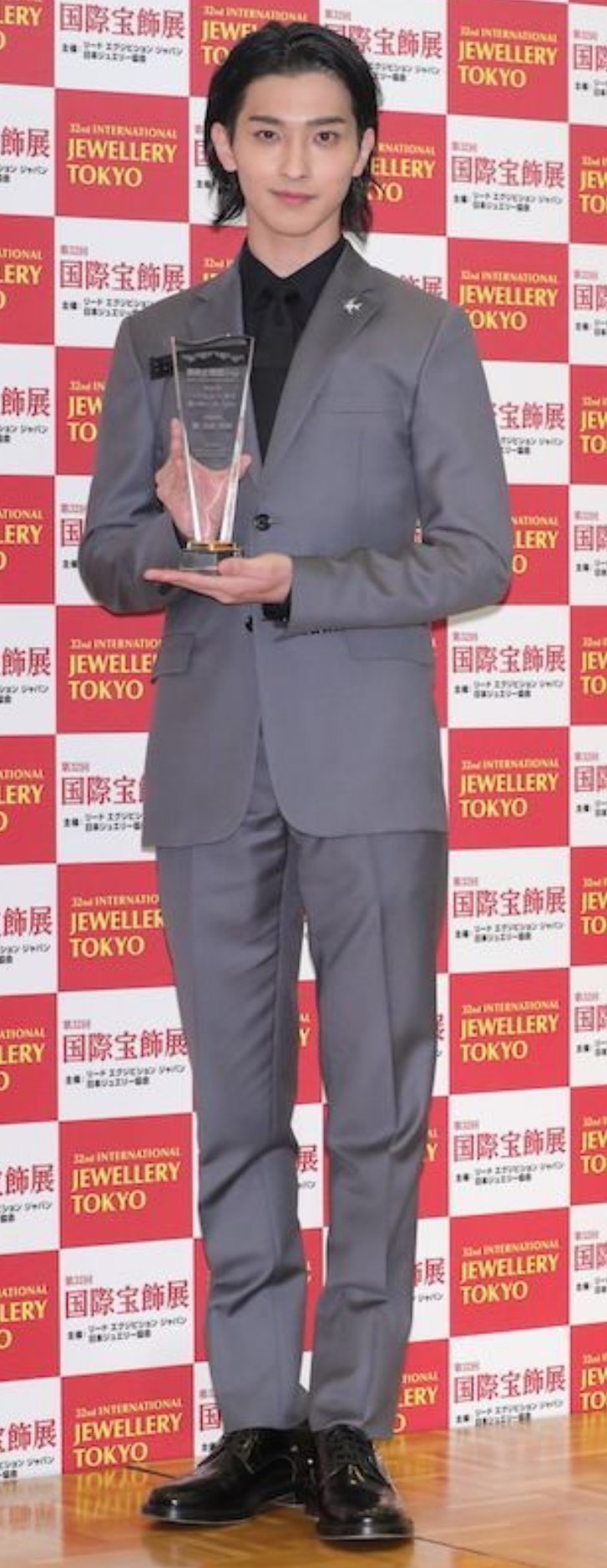 ヒロリン 素敵 スーツの下の筋肉 アスリート感 いや アスリートだよ どちらも好きなスーツ姿なんでちょっと 眺めながらの Time 内田篤人 横浜流星 ヒロリン 素敵 スーツの下の筋肉 アスリート感 いや アスリートだよ どちらも好きなスーツ姿なんでちょっと 眺めながらの Time 内田篤人 横浜流星