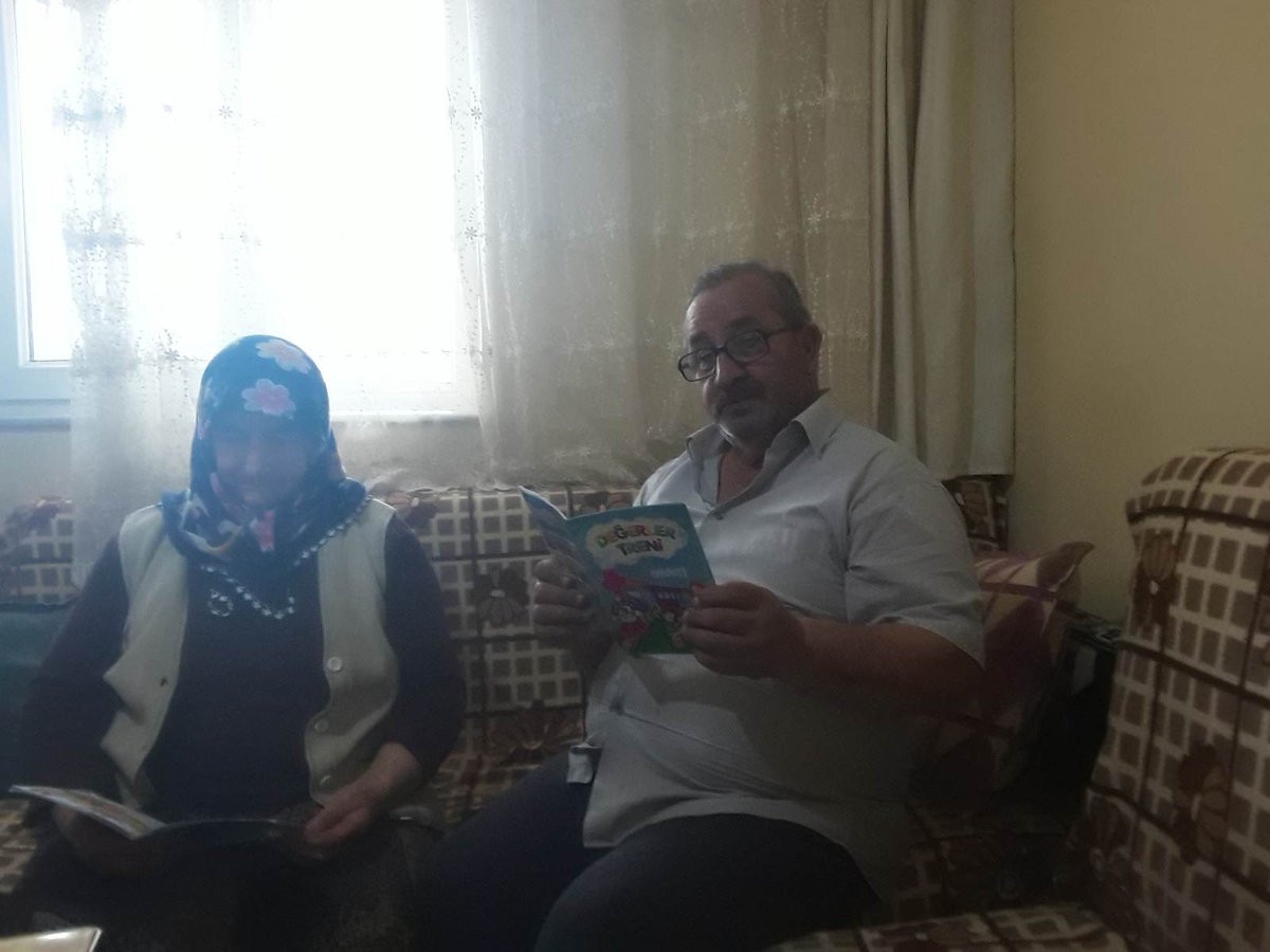 Samsun Okuma Vakti 4 Yaşında 📚 #Samsunokumavakti4yasinda #okurlaryazarlariylabulusuyor #samsunhikayesiniyaziyor #Kavak #19Mayısilkokulu   #samsunokumavakti  #samsunhikayesiniyaziyor <a href="/ziyaselcuk/">Ziya Selçuk</a> <a href="/zulkifdagli/">Doç. Dr. Zülkif Dağlı</a>     <a href="/CoskunESEN57/">Coşkun ESEN</a> <a href="/samsunmem/">Samsun İl Milli Eğitim Müdürlüğü</a> <a href="/Orbuyuk55/">Orhan Büyük</a> <a href="/ismailuzun555/">İsmail Uzun</a> <a href="/selimkurtogluu/">Selim Kurtoğlu</a>