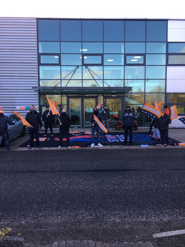 flymo555's tweet photo. Holding the line in Hamilton today. Stay strong, stand together and we will win #StopTheBritishGasFire @HazelJN @ChristinaSNP @AngelaCrawley30 @GMB_union @GMBScotOrg https://t.co/QfhaR1dh5x