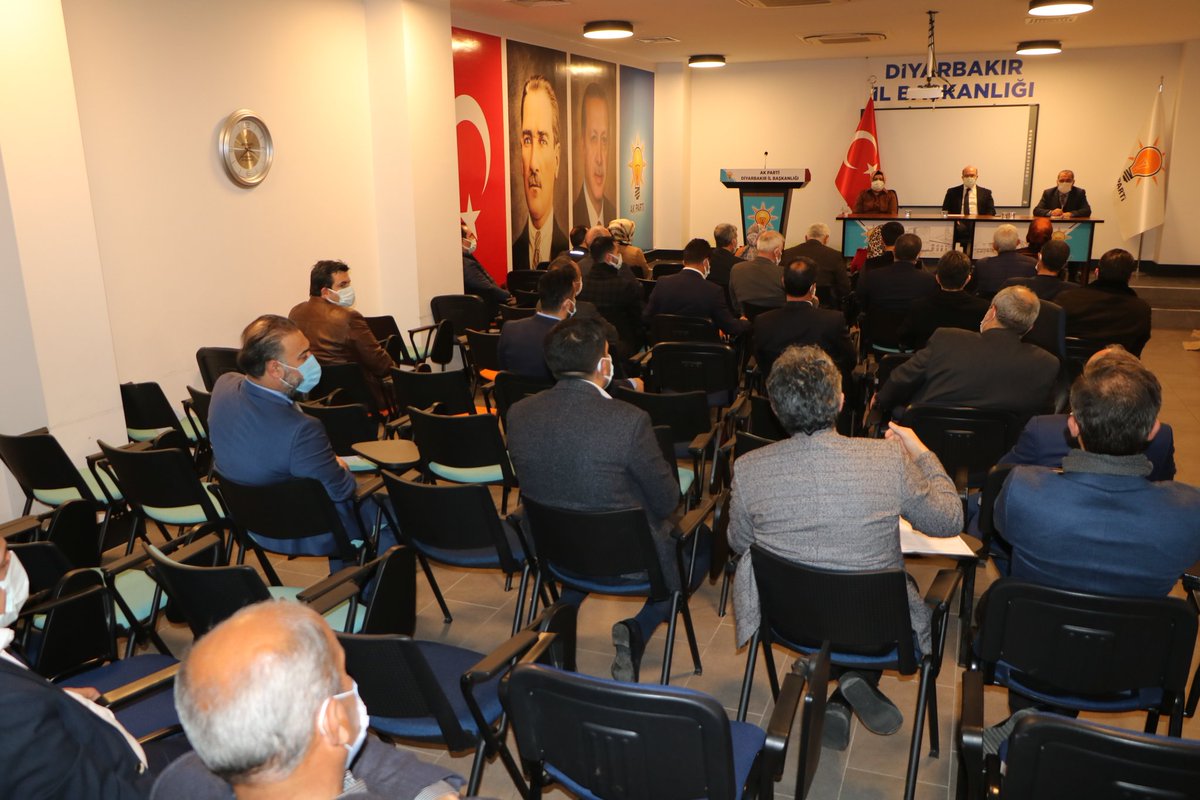 akpartidbakir's tweet photo. İl Başkanımız Sn. Süleyman Serdar Budak başkanlığında, Haftalık Olağan İl Yönetim Kurulu Toplantısı sosyal mesafe kuralına uyularak gerçekleştirildi. 
Toplantıda İl Kongresi ile ilgili istişarelerde bulunuldu. https://t.co/7CDKf4C1Ud