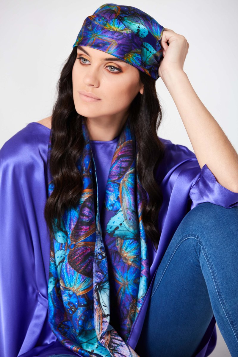 Womans_Way's tweet photo. Colour has the power to uplift your soul - #Designer @jrothwelldesign on style sustainability and favourite fashion pieces in #WomansWay brought to you by @norahcasey #intheeditorschair #NewIssue #LoveandLaughter #BumperIssue #outnow https://t.co/4S6VmFlAHR