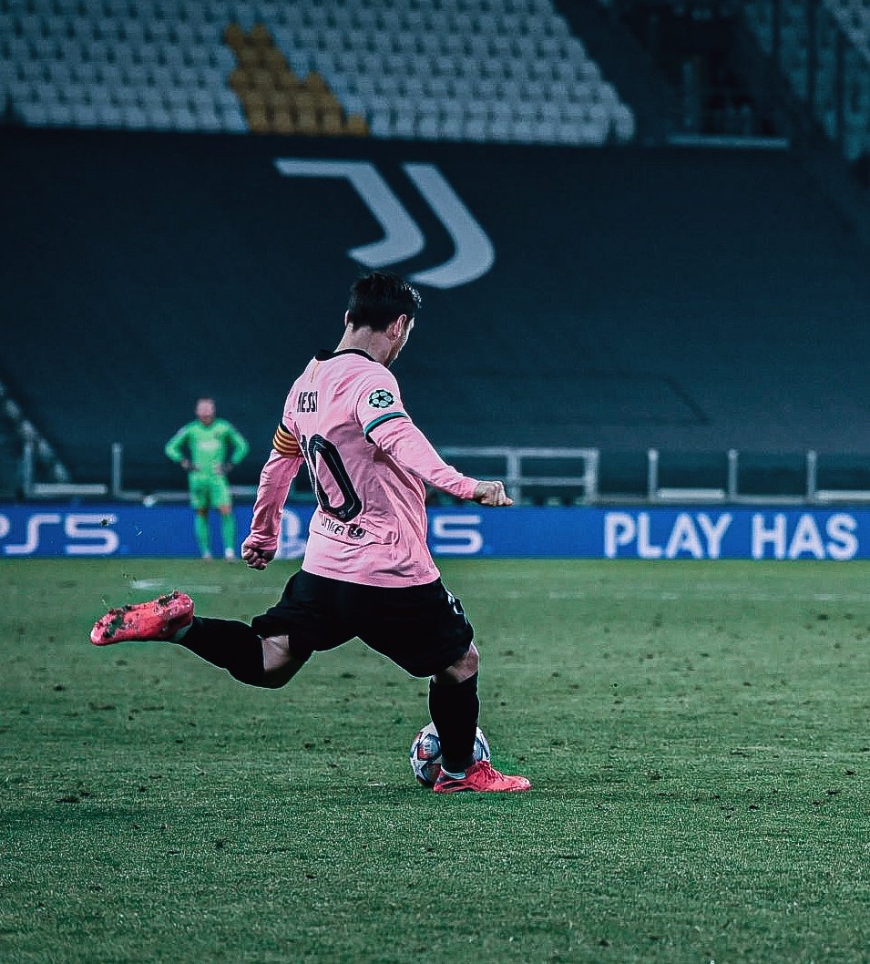 Comparing Free Kick scoring ability :Messi is only 1 Free Kick away to equal Ronaldo's tally despite playing 145 games less.Messi is clearly better than Ronaldo in this as well.