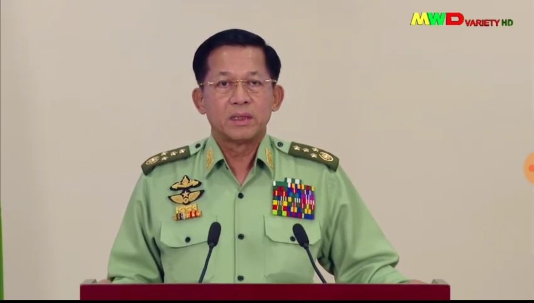 Since taking over  #Myanmar in a  #militarycoup on Feb 1, military chief Senior General Min Aung Hlaing speaks to nation in televised address on Military TV for 1st time. Speech lasted for about 20 mins. Spoke a great deal about  #electoral irregularities  #whatishappeninginmyanmar