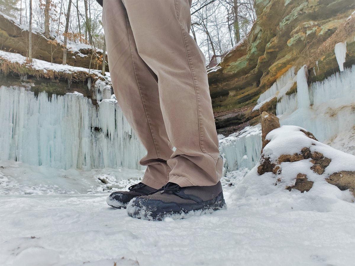 👀A rare moment: an ALTAI adventurer stops just in time to snap this photo. ALTAIgear.com #OptOutside #WinterHikes