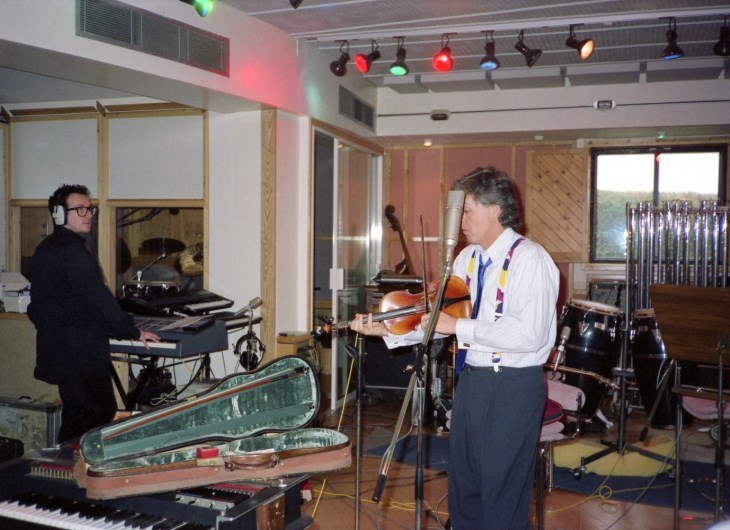 The next part of Paul's "plan" - new successful record.Paul teamed up with several different producers he worked with at the jams, but the highlight was his alliance with Elvis Costello.The album is Flowers in the Dirt.