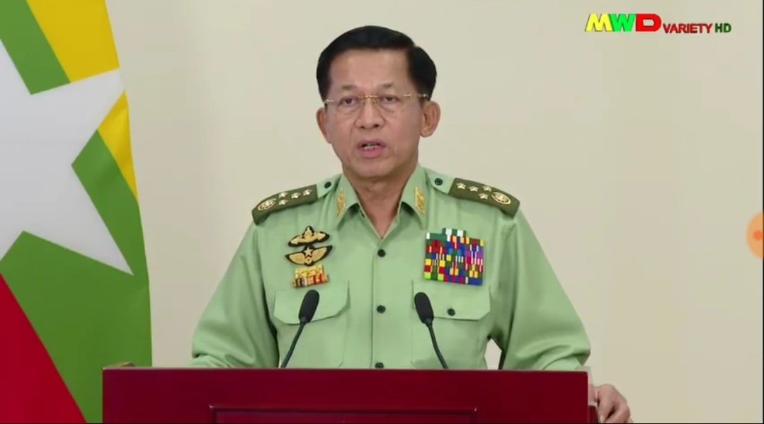  #Myanmar  #military chief who took over in Feb 1 coup called on all to stay united as a country & look at the facts & not be emotional. Alao laid out 5 points on what he's doing for country now that he has taken over  #WhatIsHappeningInMyanmar