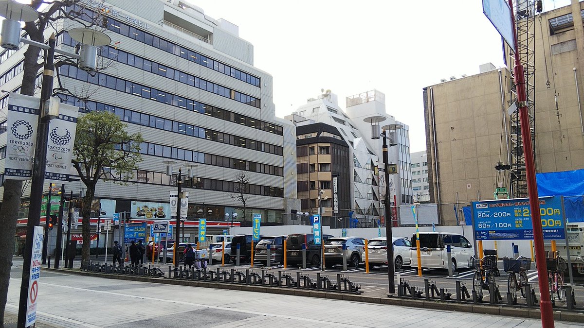 音葉ウインド オーケストラ お気に入りのお店は一時閉店まで50年営業していました ランチになると平日でも行列になるほど 再開出きる日を心待ちにしてます そして閉店前の千葉パルコの写真もありました ジャガーさんとコラボしてました 笑 千葉