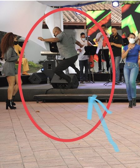 VillegasPoljak's tweet photo. Más que un género musical, la salsa constituye un fenómeno cultural arraigado en #Venezuela, el #Caribe y amplias zonas de nuestro continente y el mundo. Hace cuatro años nació @movcsalsero para remarcar su vigencia y formar semilleros. ¡Larga vida a Corazón Salsero! https://t.co/0TT2euemOZ