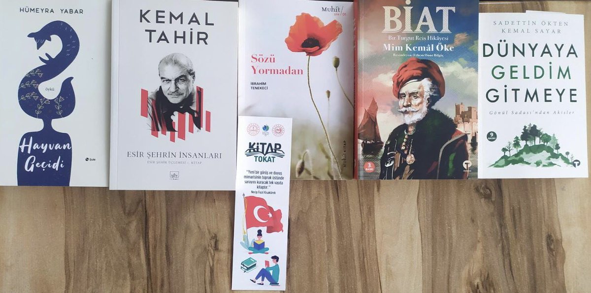 tokat_kitap's tweet photo. Hesabımızı takip eden ve gönderimizi paylaşan takipçilerimiz arasından beş kişiye bu kitapları hediye ediyoruz @Murat4Kucukali @tokatvaliligi @muhitkitap @ithakiyayinlari @SuleYayinlari @turkuvazkitap @profmimkemaloke @ibrahimtenekeci @humeyrayabar @mkemalsayar @SadettinOkten https://t.co/KIUI5Y4Wjm