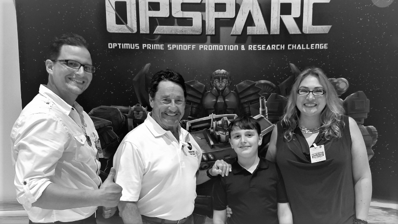 Optimus_Is_Here's tweet photo. 2018 at NASA. We were invited to bring Optimus for a private awards ceremony. Peter Cullen was also in attendance. To-date this remains the only time we have met Mr. Cullen in person π
#OptimusIsHere #OptimusPrime #Transformers #PeterCullen #Opsparc #NASA https://t.co/LoWVQ6NFv4