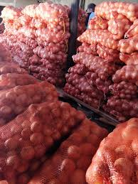 5/8 A robust fungicide regime is needed to curb common diseases eg. Alternaria, Powdery mildew, Purple blotch. Your basket must have Orius, about 1Lt, Dithane, about 6Kgs, Metalaxyl + Mancozeb, about 4Kgs. PRICES are $4/200mls, $8/Kg, $1.50/200 grams respectively  @agribusinesszw