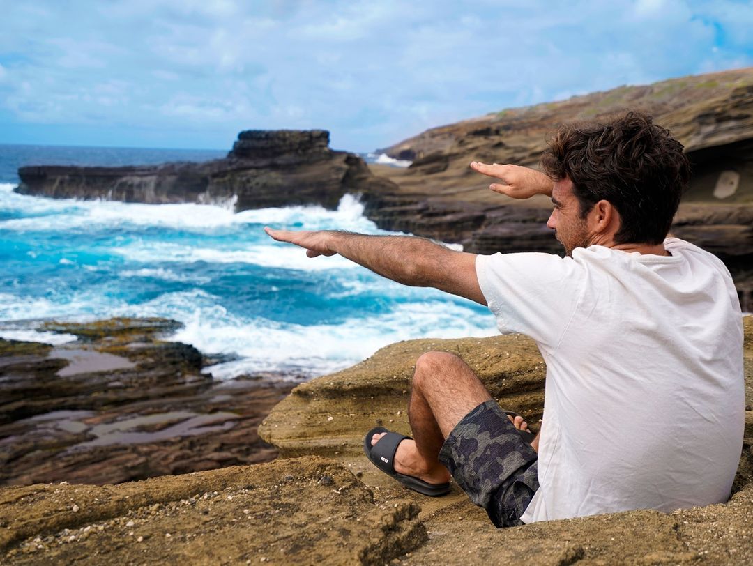 Reef_Chile's tweet image. Ritual antes de entrar por unas buenas olas🌊🏄

#BeachFreely #REEF