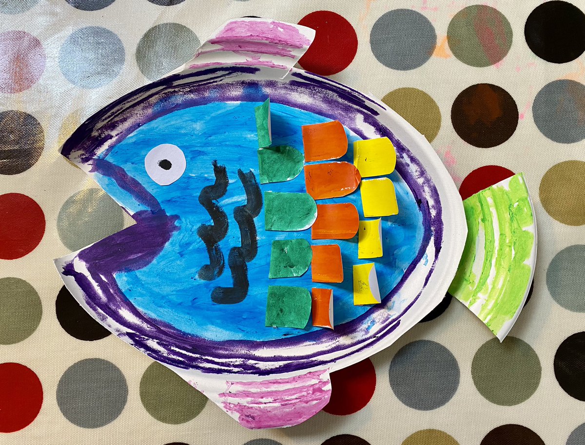 LaxtonJunior's tweet photo. Protective scales, fabulous fins, breathing through gills and mostly laying eggs. I wonder if you can guess which group of animals Year One have been learning about in Science today! #LJSYearOne #LJSScience #LoveofLearning #Quality @mcsuk @PondRiverStream https://t.co/LFjW0BEICp