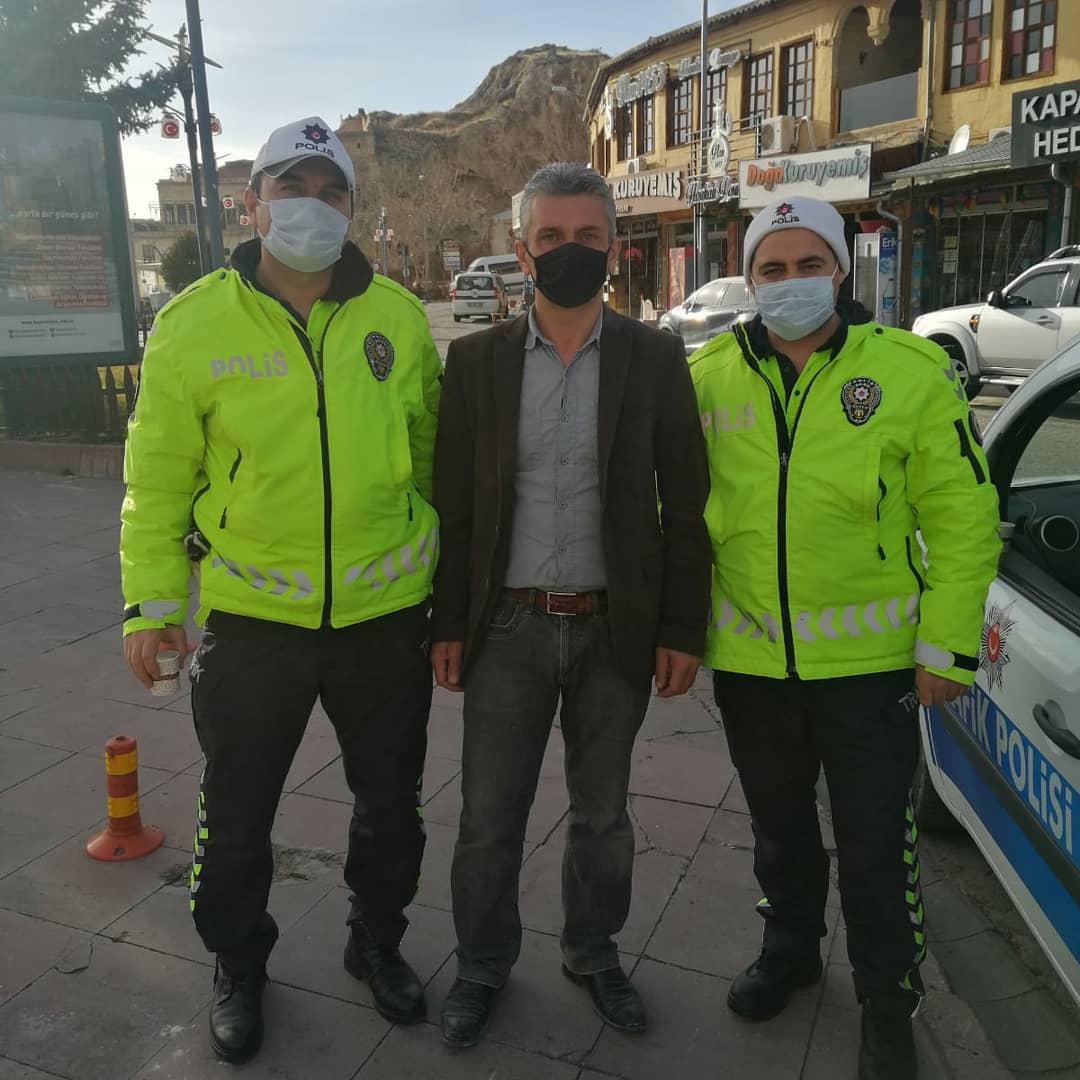 aliimir5050's tweet photo. Ürgüp Ülkü Ocakları olarak Gece gündüz demeden halkımızın güvenliği için çalışan polis teşkilâtımıza çorba ikramında bulunduk. https://t.co/asncHSESNm