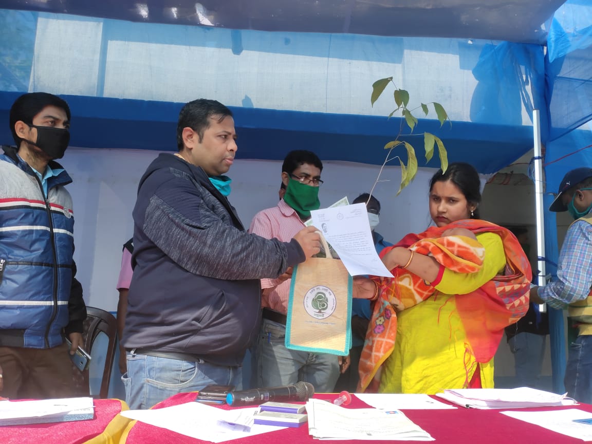 STehatta's tweet photo. #2KotirDuareSarkar camp at Tehatta II block. https://t.co/1GCuWfZ7QS