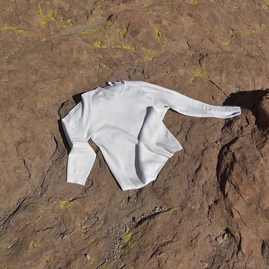 o_studio_design's tweet photo. Evolution provides a creative front of complex and subtle adaptations that often surprise the individuals who discover them. In collaboration with @jamesacai we explore the abstract. #OStudioDesign #TechApparel #Oknit #TechKnit #Commander #Uniform https://t.co/sGwnCiTlah
