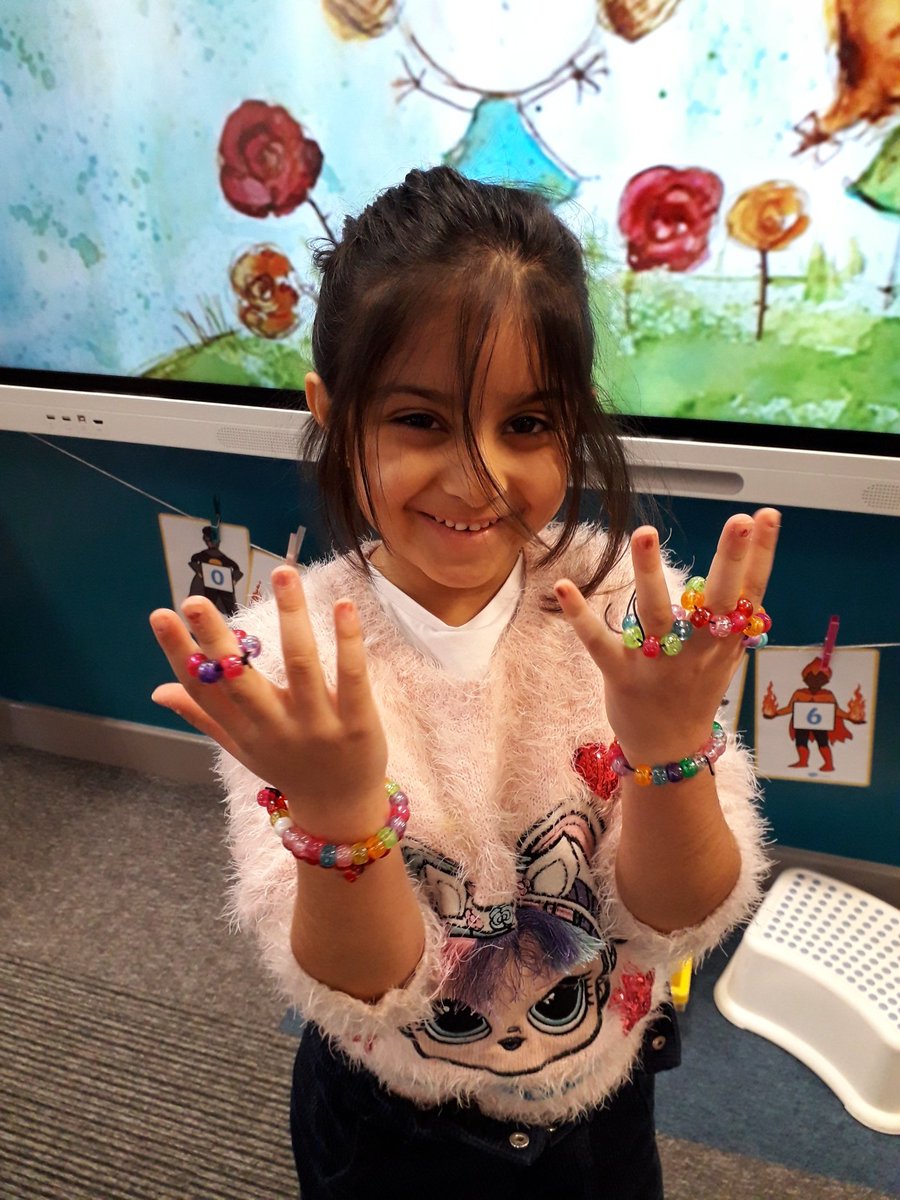 Rowlatts_TMET's tweet photo. F2 and Yr1 keyworker pupils getting creative on "Make it Monday' #rmdesignandtechnology #wellbeing #creativity https://t.co/CQ1HfRPBbL