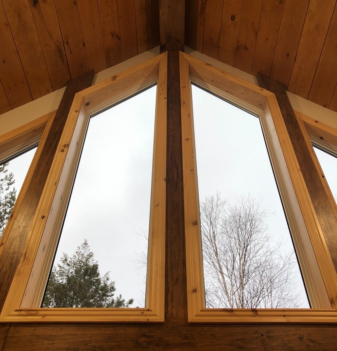 We love all the opportunity to work with a variety of woods throughout our projects.  

... And yes, we like to push the envelope a little when mixing wood tones.   #MyCustomBuild