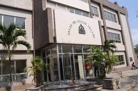 PJdeHonduras's tweet photo. A fin de evitar que se dilaten los procesos judiciales, jueces de la Sala II con Jurisdicción Nacional, a pesar de encontrarse con incapacidad médica, realizan audiencias de manera virtual en casos donde no es necesaria la presencia del imputados.
#TransformandoElPoderJudicial https://t.co/TVQwdufJ0M