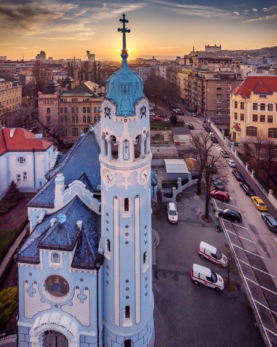 #BlueMonday anybody? Hopefully not! The only blue thing is the Blue Church in #Bratislava 💙⛪⁠
📷 by Bratislava Photo Gallery