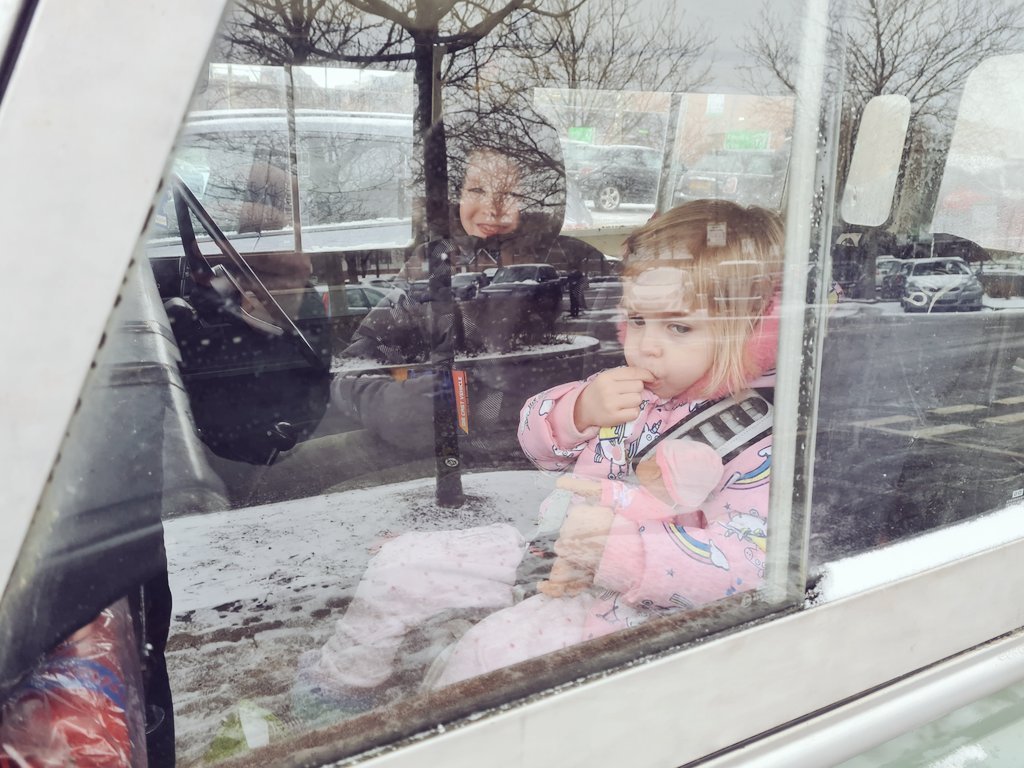 ammorex_'s tweet photo. Out in the cold to get supplies. https://t.co/fhO3eSCaCL