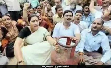 Anujmishra_viky's tweet photo. 2014 के पहले आंदोलनजीवी
#andolanjivi https://t.co/DDai8dKsJz
