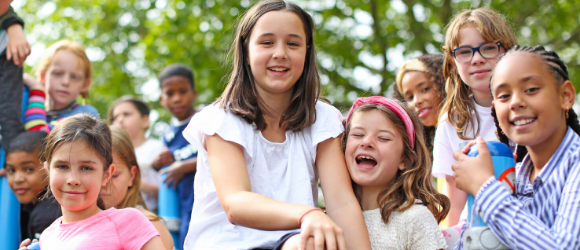 De kinderen mogen weer naar de opvang en school! Na een lockdown van 7,5 week komt de groep eindelijk weer samen. Hoe maak van die losse kinderen weer een hechte groep? In dit mooie blog van onze collega’s lees je hier meer over en krijg je handige tips:

lnkd.in/d2B93et