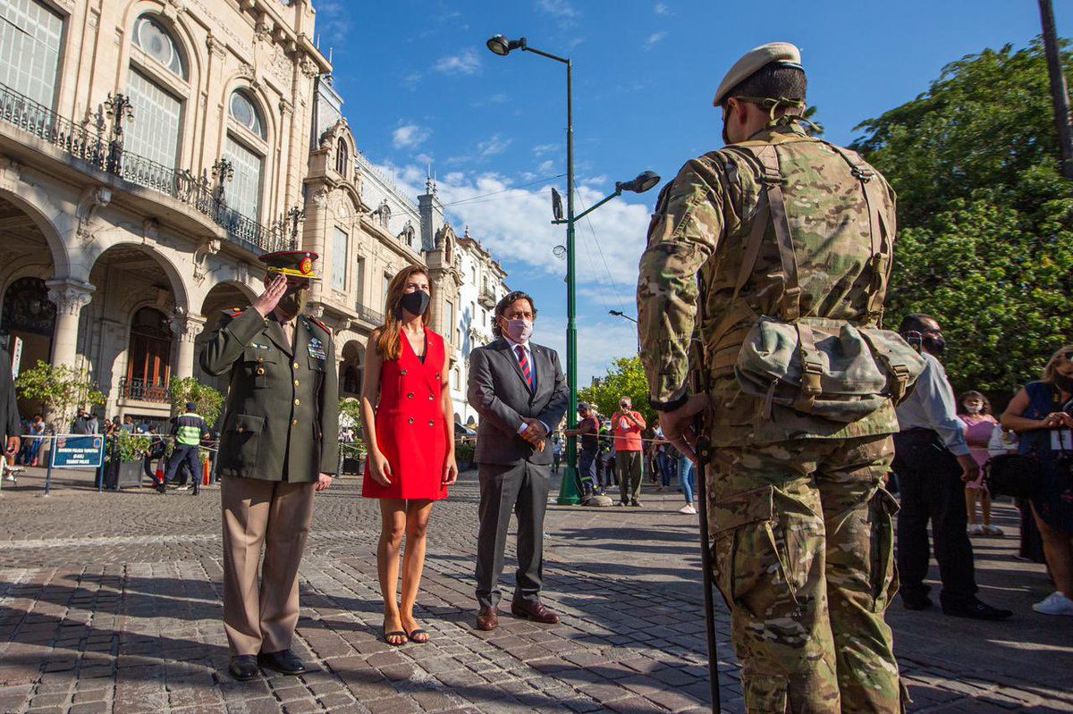 Hoy en los actos en conmemoración del 236º aniversario del nacimiento de nuestro #HéroeGaucho el Gral. Martin Miguel de Güemes en la ciudad de Salta.

Rendimos honor al salteño que nos llena de orgullo y nos marca el camino para construir un Norte Grande 🇦🇷 

#GüemesHéroeNacional
