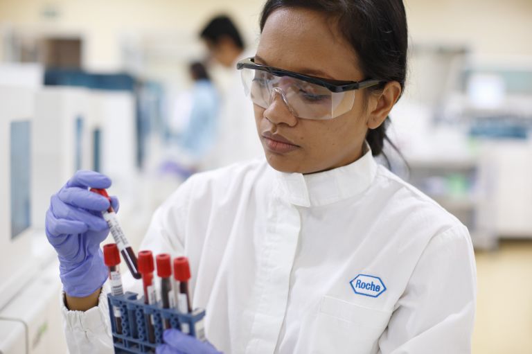 RocheCanada's tweet photo. Tomorrow is International Day of Women and Girls in Science, and we’re celebrating all the trailblazing women in our industry who make a difference for patients every day.
#WomenInScience #STEM #WomenInSTEM https://t.co/ZHgI0Z7bEu