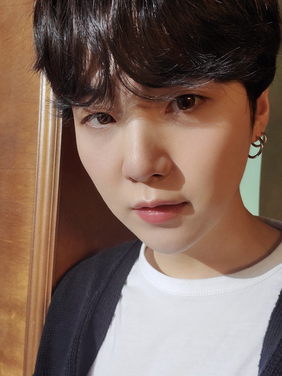 thread of ONLY the yoongi selca
