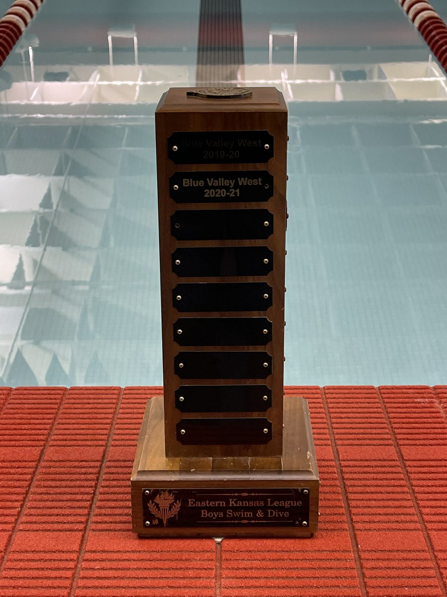 Blue Valley West Boys Back to Back Swim and Dive EKL Champions!! <a href="/BVWestJAGS/">BVW Jaguar Athletics</a> @KSHSSwimming <a href="/BVWRowlen/">Jordan Rowlen Jacobs</a> <a href="/Cristo_Suave/">Chris Stack</a>