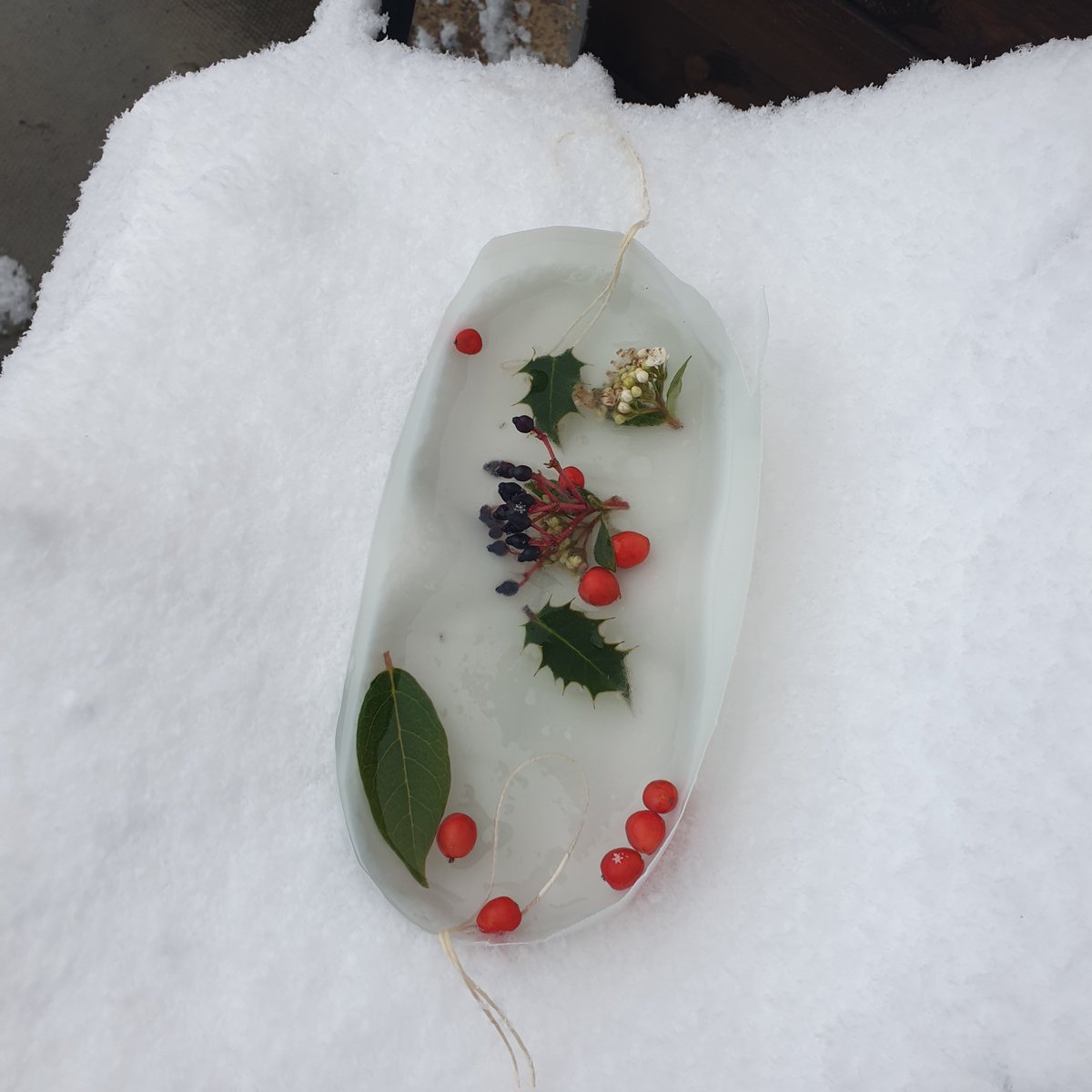 BremnerHayley's tweet photo. @LavenhamPrimary we have had a great day learning and playing in the snow. Thank you @LavenhamPrimary we have well and truly enjoyed our screen free snow day! https://t.co/me40IuAmVF