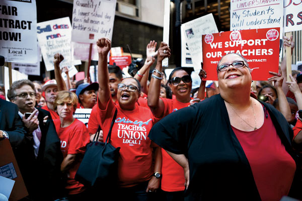 KeeangaYamahtta's tweet photo. No one deserves to rest in peace than Karen Lewis. https://t.co/kMUUh1IZkB