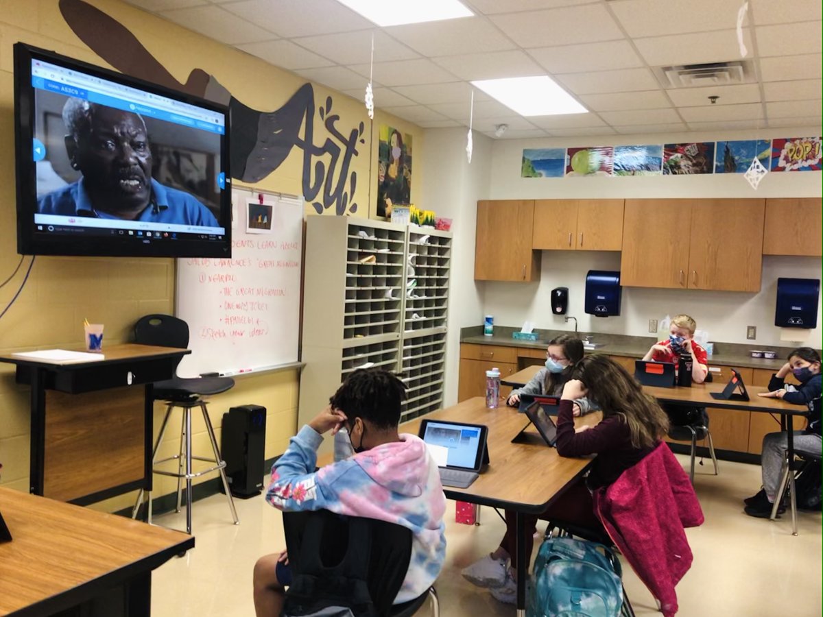 MISDRiverValley's tweet photo. 5th Grade Art learned about Jacob Lawrence’s iconic 60-panel collection “The Migration Series” and the impact that is still has today. They listened to the famous artist explain each panel, and will create their own interpretation of what #Panel61 should be. #BlackHistoryMonth https://t.co/1V6lpHbkLW