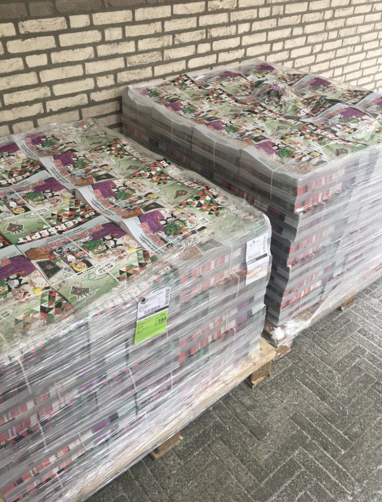 Vandaag ontvangen alle bewoners van Mierlo de nieuwe carnavalskrant van Vereniging de Kersepit. Ondanks de huidige omstandigheden is het wederom een pracht exemplaar geworden. Veel leesplezier! 🍒🍒