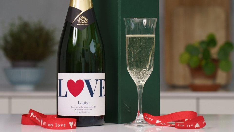 Celebrate the one you love this Valentine's Day with a bottle of our customized award-winning champagne 💝

buff.ly/2O9qyBD
⠀
Pssst, you could WIN a gorgeous French wine &amp; Irish chocolate gift box! Share your gift this February using #myGDvalentine to enter! 💌