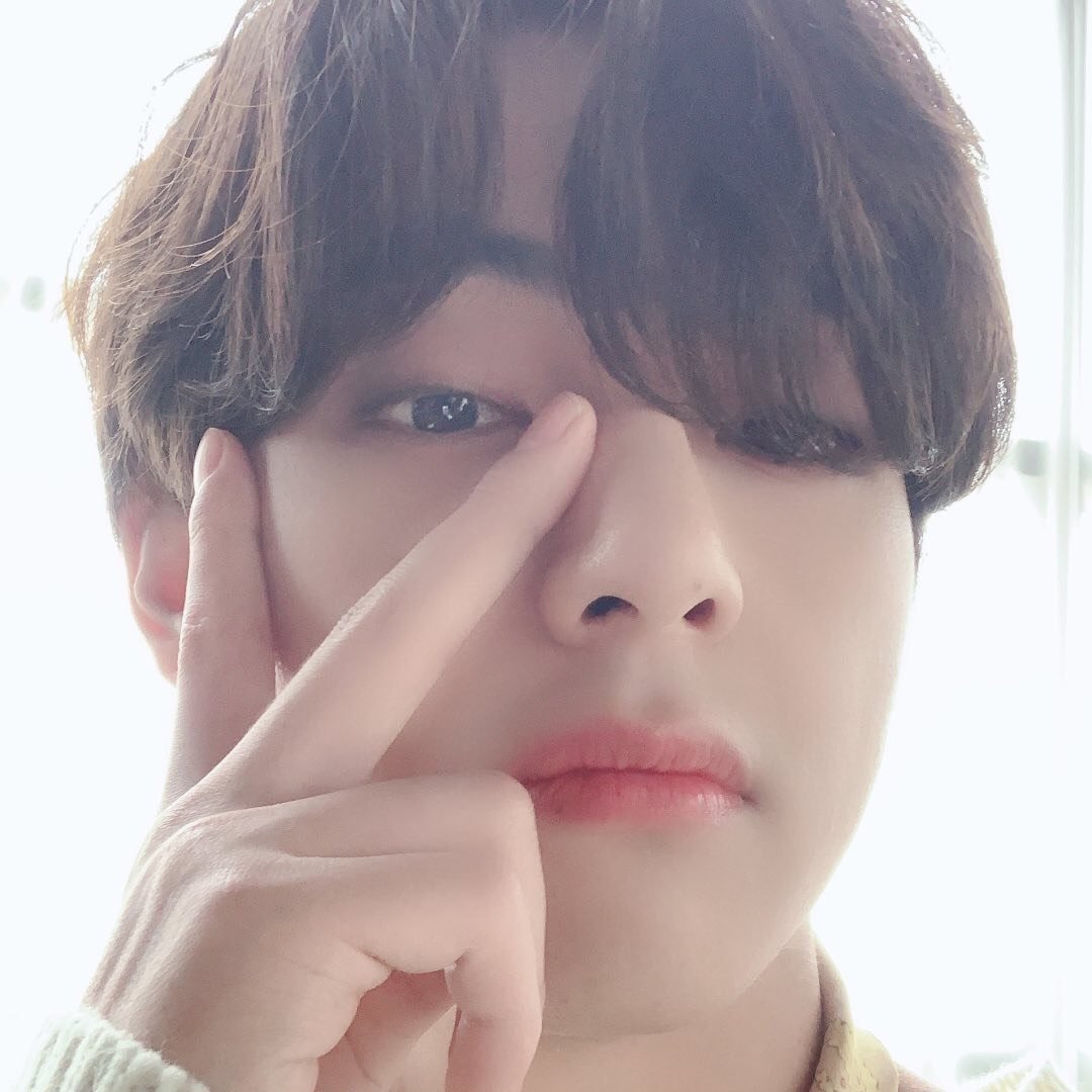 theTKupdates's tweet photo. korea dispatch profile picture on Instagram- TAEHYUNG! 
- https://t.co/pTA2mu3Mp2 https://t.co/qb7p6FIIve